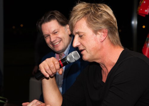 Wim-Kieft-en-Eddy-van-der-Ley-bij-vv-Hoogeveen-foto-Mario-Hofstee
